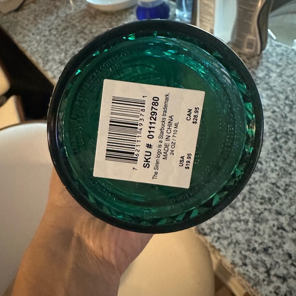 Starbucks cup - Picture 2 of 2